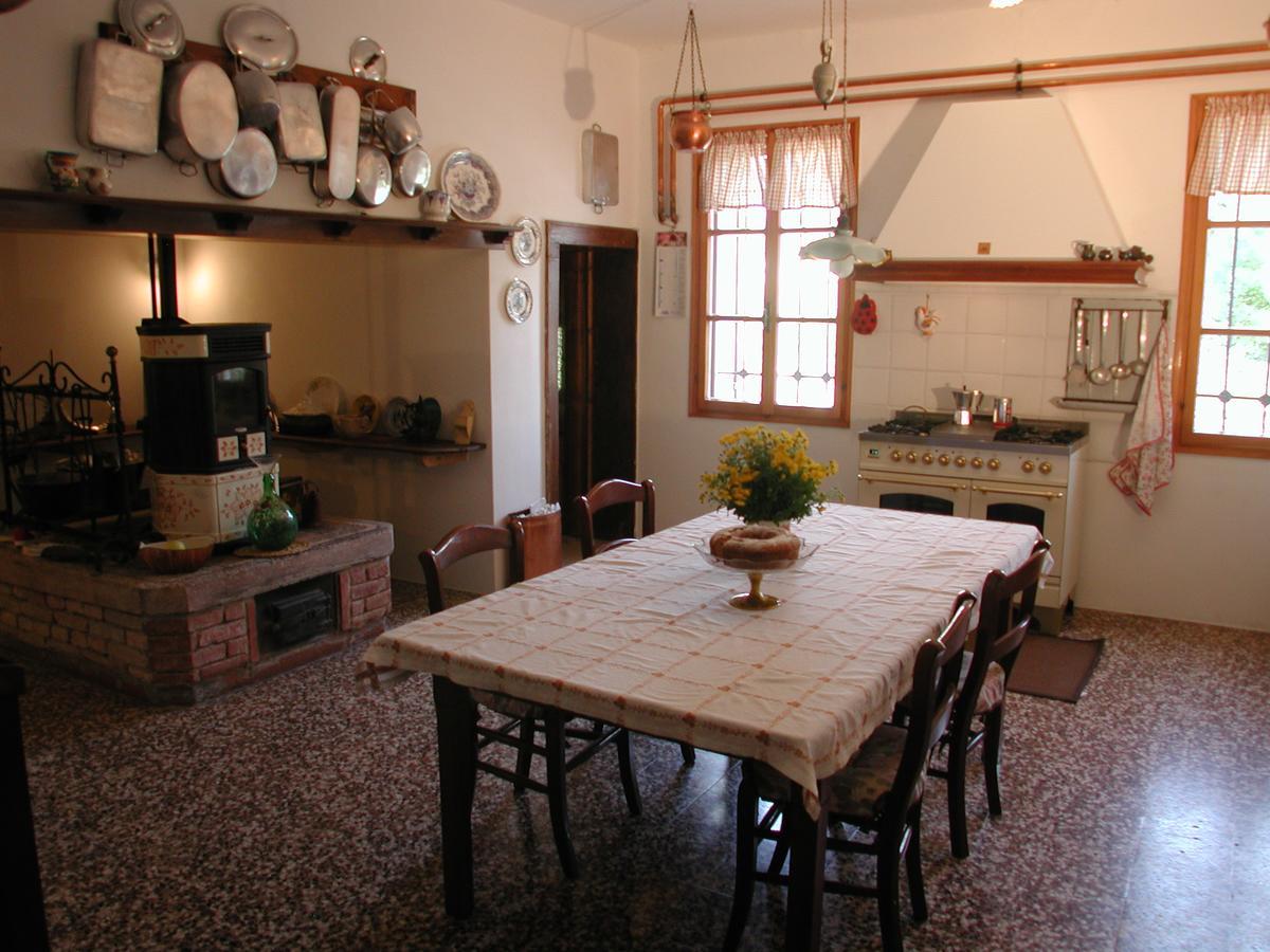 B&B Villa Bornancini Cinto Caomaggiore Buitenkant foto